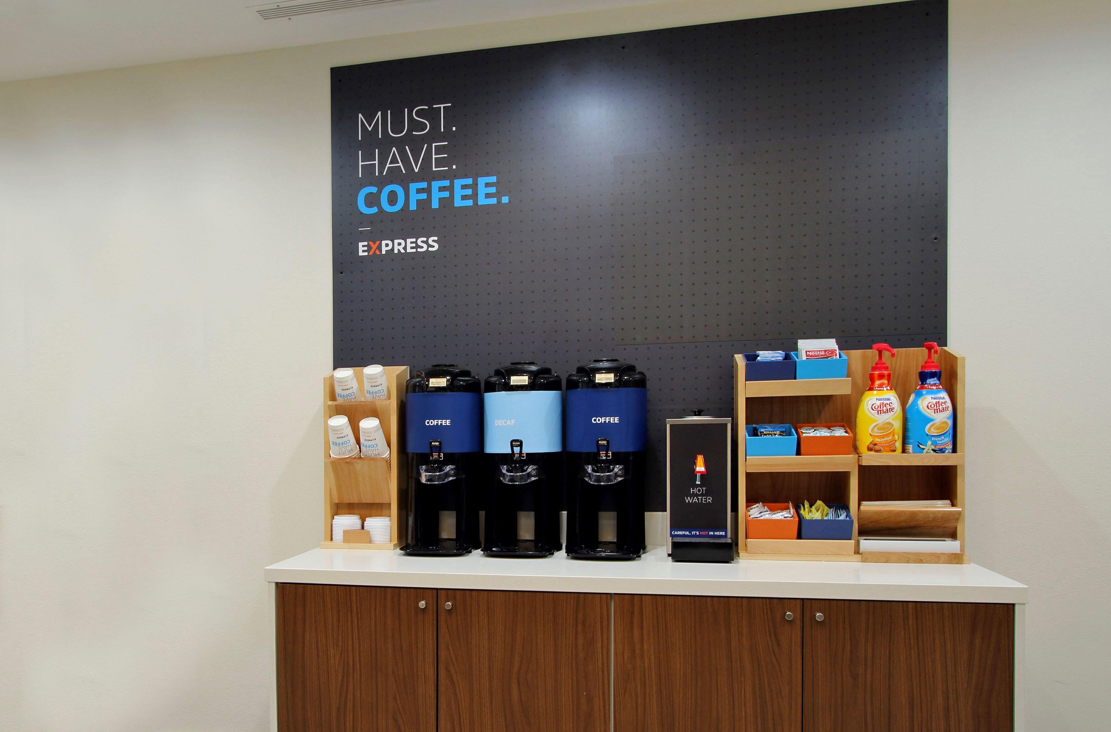 Holiday Inn Express Hotel & Suites Mcpherson By Ihg Exteriör bild
